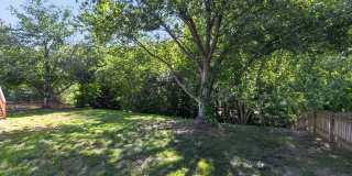 Meticulously maintained & spacious 4 Bd/2 full & 2 half bath home  Home in Dawson's Landing - Pets Welcome! Gallery 41
