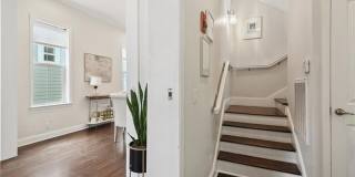 740 FLORIDA Boulevard Gallery 16