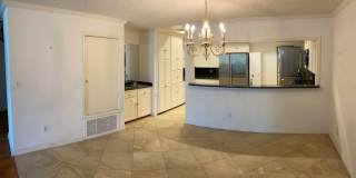 Beautiful Gigantic Condo in Beverly Hills!!! Gallery 3