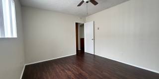 Narragansett Ave 4945 Gallery 1