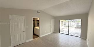 1439 Captains Walk Gallery 15