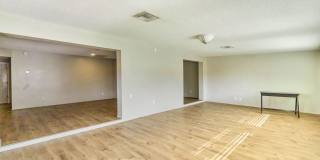 6 Bedroom 3.5 Bathroom Tri-Level Home In Tempe close to ASU Gallery 8