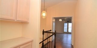 20302 Silktassel Road Gallery 21