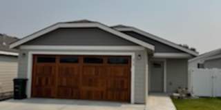 Small Town Living Large!!!! Gallery 1