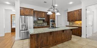 AVAILABLE: 2008 Construction 4 bed / 4 bath Home - Top of the line finishes, 2 car garage Gallery 16