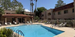 5750 N Camino Esplendora Gallery 1
