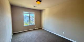 Charming 4 Bedroom Home in Springlake Gallery 17