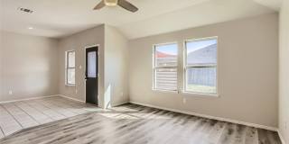 503 Hawthorn Drive Gallery 26