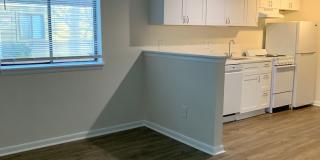 Recently Remodeled! Close to UNCW: 1 Bedroom, 1 Bath Condo Seahawk Square Gallery 3