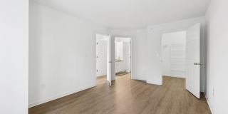 The Estates Gallery 9