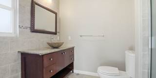 Charming 4-Bedroom Home with Spacious Living Areas in Convenient Location Gallery 27