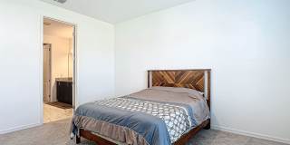 Spacious 4-Bedroom Home in Hampton Oaks | Modern Finishes & Open Floor Plan Gallery 22