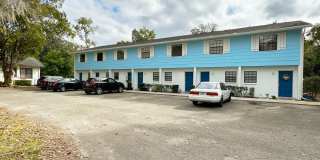 Oak Village - Beautiful 2 Bedroom, 1 Bathroom Townhome Gallery 1