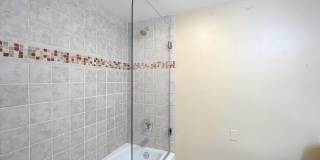 Spacious 2 Bed / 2 Bath Home Between Old Town & Potomac Yard – Private Yard & Deck! Gallery 12