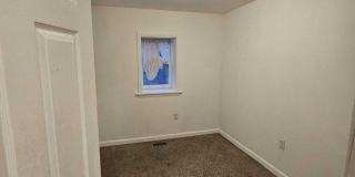 219 N Lawrence Street Gallery 6