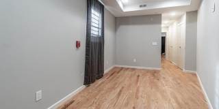 2045 N COLLEGE AVENUE Gallery 22