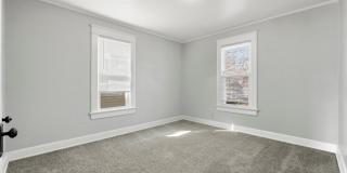 NEW LISTING! 4 BEDROOM HOME NEW LISTING! 4 BEDROOM HOME Gallery 31