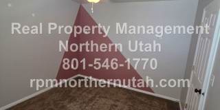 Lovely 2 Bedroom Townhome in Harrisville Available!! Gallery 14
