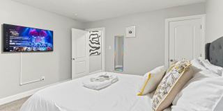 Modern Townhome in the Heart of Franklinton Gallery 18