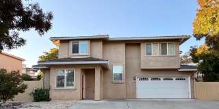 Beautiful 3 Bedroom 2.5 Bathroom Single Family Home Available 8/1/2026 **DO NOT DISTURB TENANTS** Gallery 1