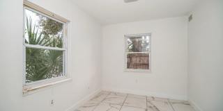 2154 Henry St Ne Gallery 12