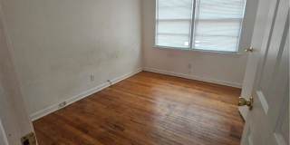 206 Seventh Street Gallery 24