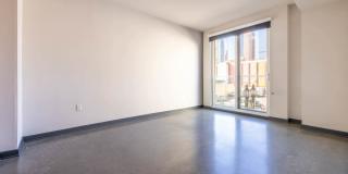 STOA Gallery 12