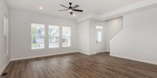 2240 E 97th Street Gallery 7