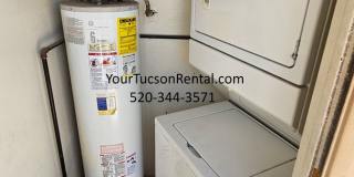 Fort Lowell & Campbell 2/1 - A/C and all appliances Gallery 4