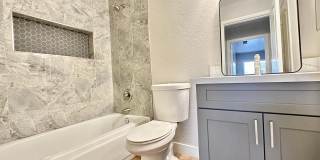 4781 W Harrison Street Gallery 24