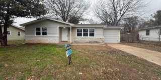 4 Bedroom 2 Bathroom House Available NOW! 4 Bedroom 2 Bathroom House Available NOW! Gallery 1