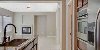 4 Bedroom Home in Silverstone Ranch Gallery 21