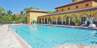 Walk to the ocean! Gallery 21