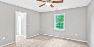 10700 JOHN TURLEY Place Gallery 44