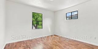 1863 43rd Avenue Gallery 16