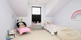 Beautiful, Custom-Built Lochlyn Hill Home Gallery 24