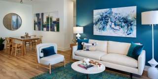 2125 Yale Apartments Gallery 3