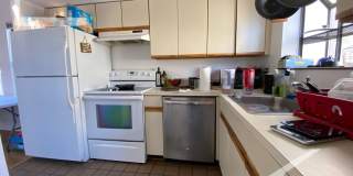 Charming 2 Bedroom-No Broker Fee Gallery 9