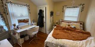 4 Bedroom House Available Next to UC Campus Gallery 11