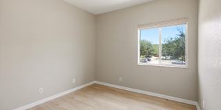 1169 Golden Lakes Boulevard Gallery 14