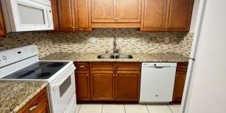 Nice 1/1 apartment  - move in now no rent till January Gallery 3