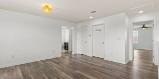 Spacious Riverview Rental in South Fork Lakes with Oversized Screened Patio & 2-Car Garage Gallery 24