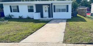 1100 NW 11th Pl Gallery 1