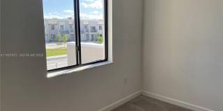 21065 NE 8th Ave Gallery 16