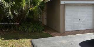 8909 SW 113th Place Cir W Gallery 1