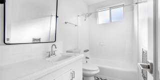 514 N Hayworth Avenue Gallery 7