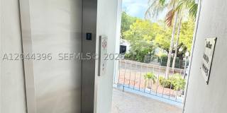 641 Espanola Way Gallery 17