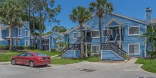 Verandahs at Hunt Club Gallery 19