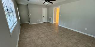 Excellent Location! 3 Bed 2.5 Bath Townhouse! Excellent Location! 3 Bed 2.5 Bath Townhouse! Gallery 9
