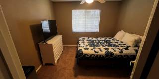 Beautiful 2bed / 2bath condo! Gallery 13